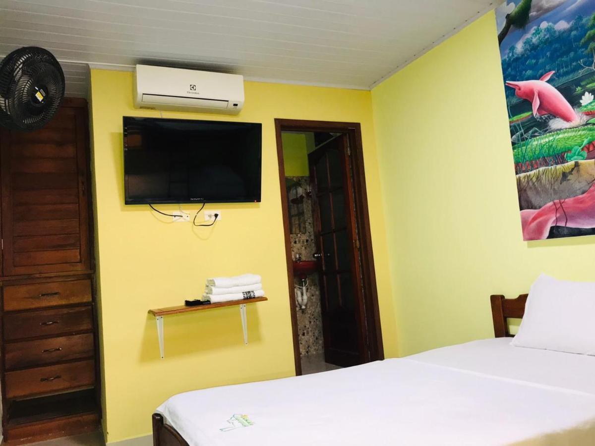 Hostal La Esperanza Leticia Eksteriør billede