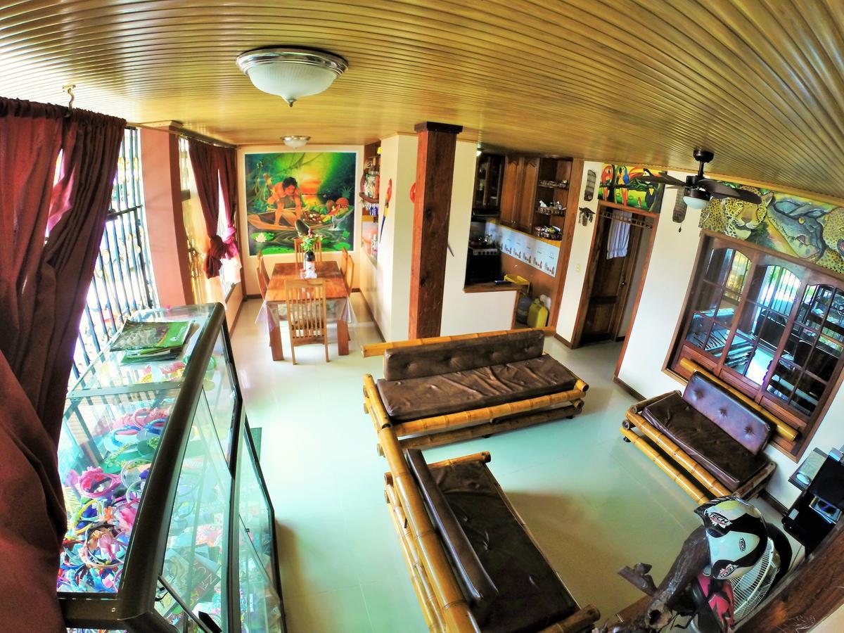 Hostal La Esperanza Leticia Eksteriør billede