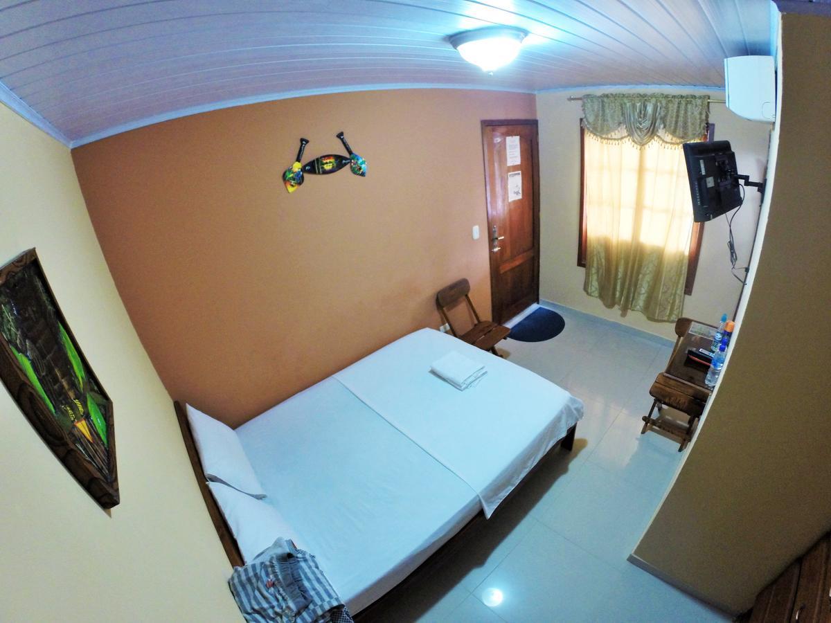Hostal La Esperanza Leticia Eksteriør billede